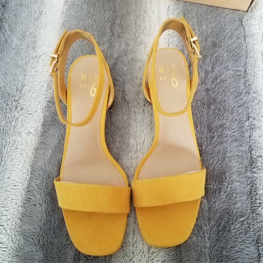 Mustard yellow heel sandals size 9 NWOT - Picture 4 of 6